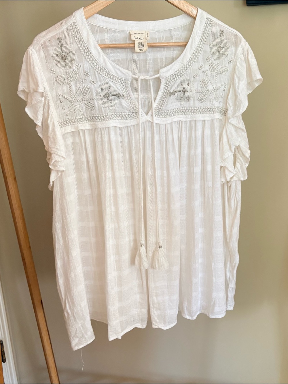 Nicole Miller White Embroidered Tassel Peasant Top